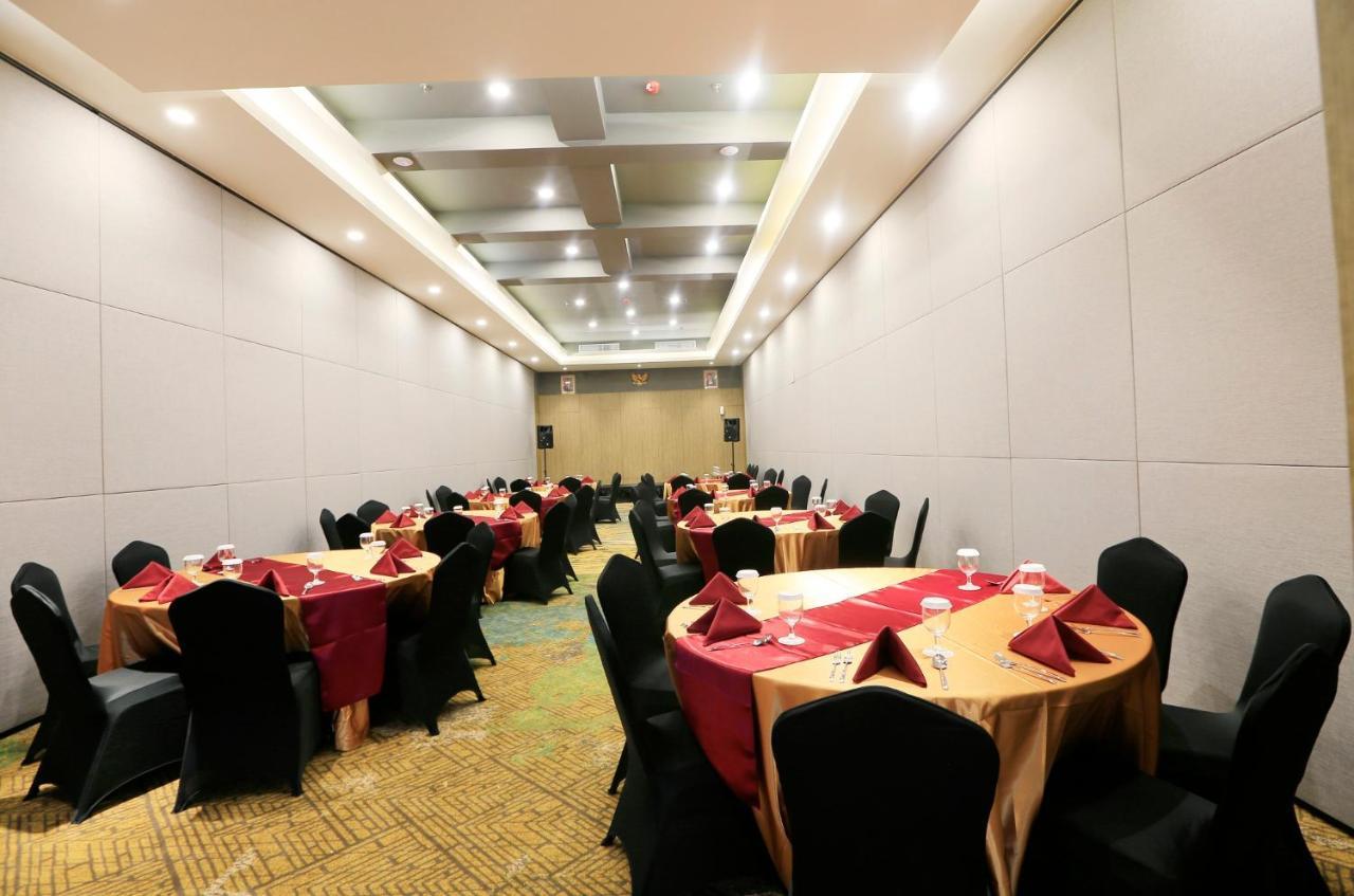 Luminor Hotel Purwokerto By Wh Екстериор снимка
