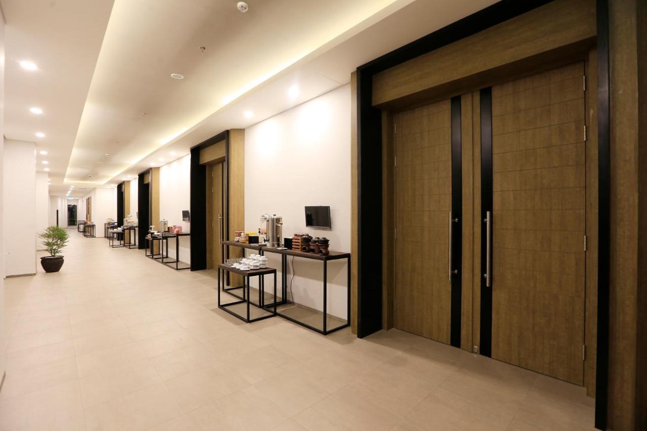 Luminor Hotel Purwokerto By Wh Екстериор снимка