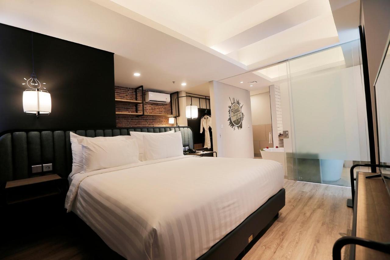 Luminor Hotel Purwokerto By Wh Екстериор снимка