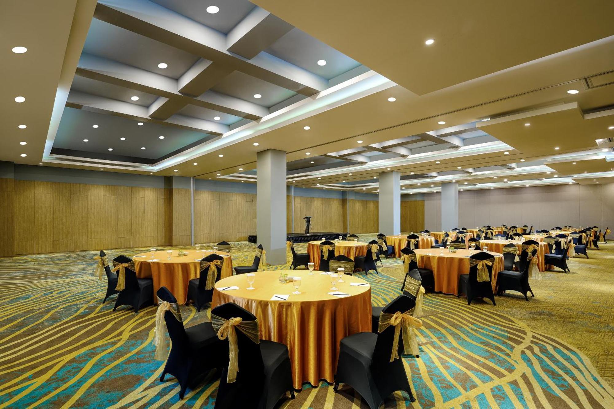 Luminor Hotel Purwokerto By Wh Екстериор снимка