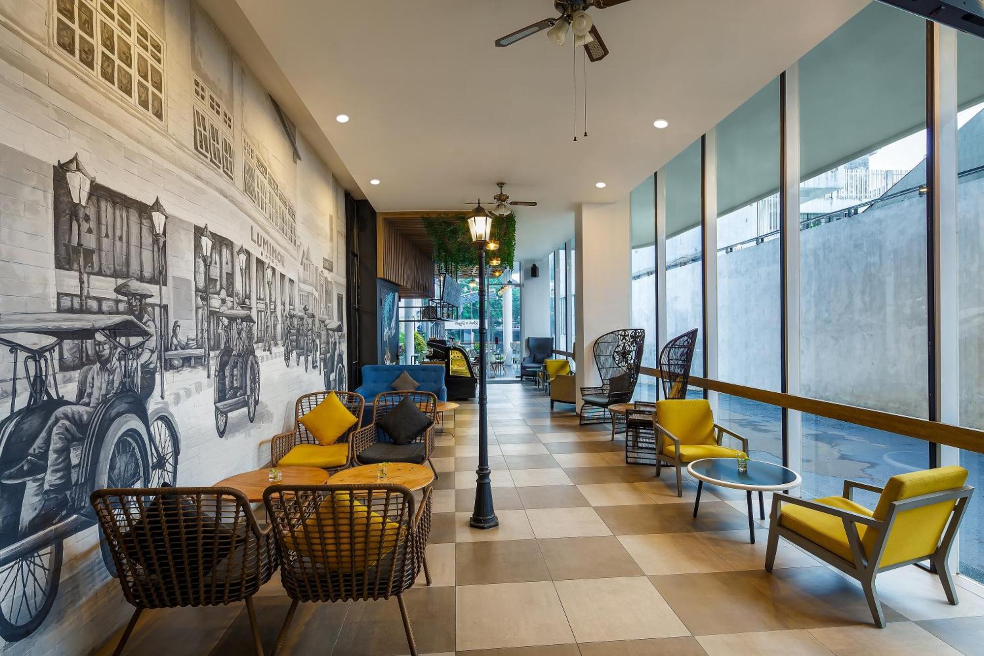 Luminor Hotel Purwokerto By Wh Екстериор снимка
